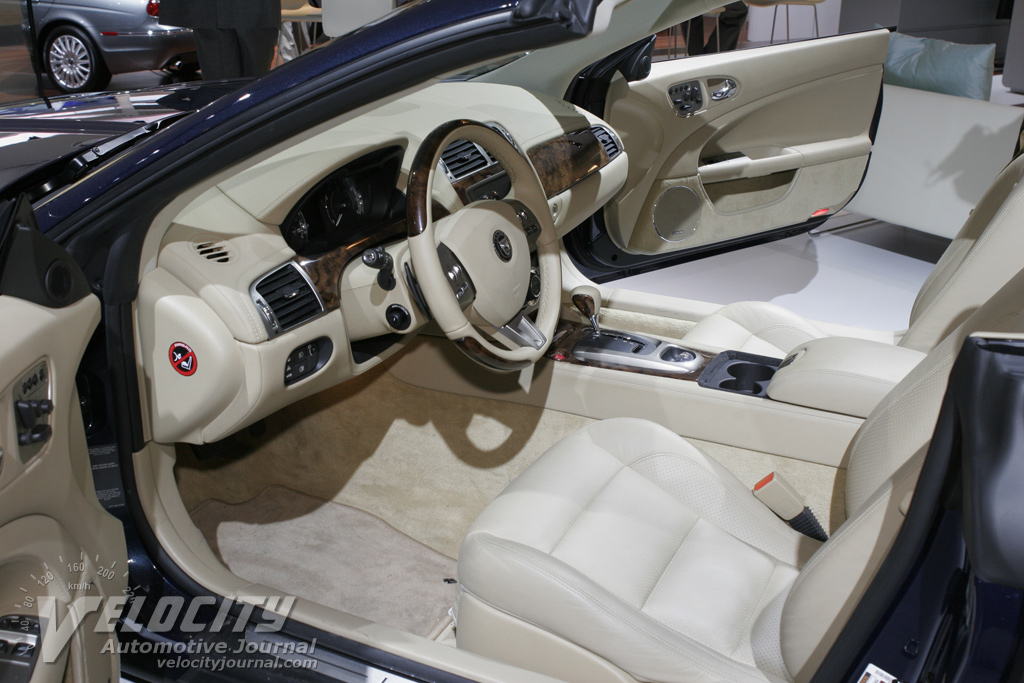 2007 Jaguar XK convertible Interior
