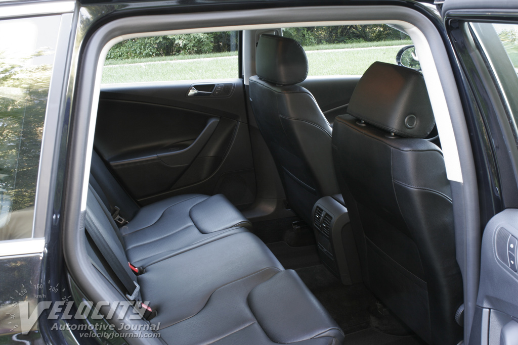 2007 Volkswagen Passat Wagon 2.0T Interior