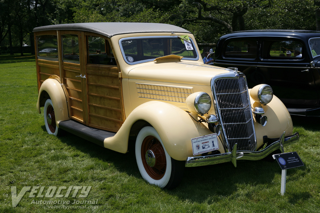 1935 Ford Deluxe Station Wagon