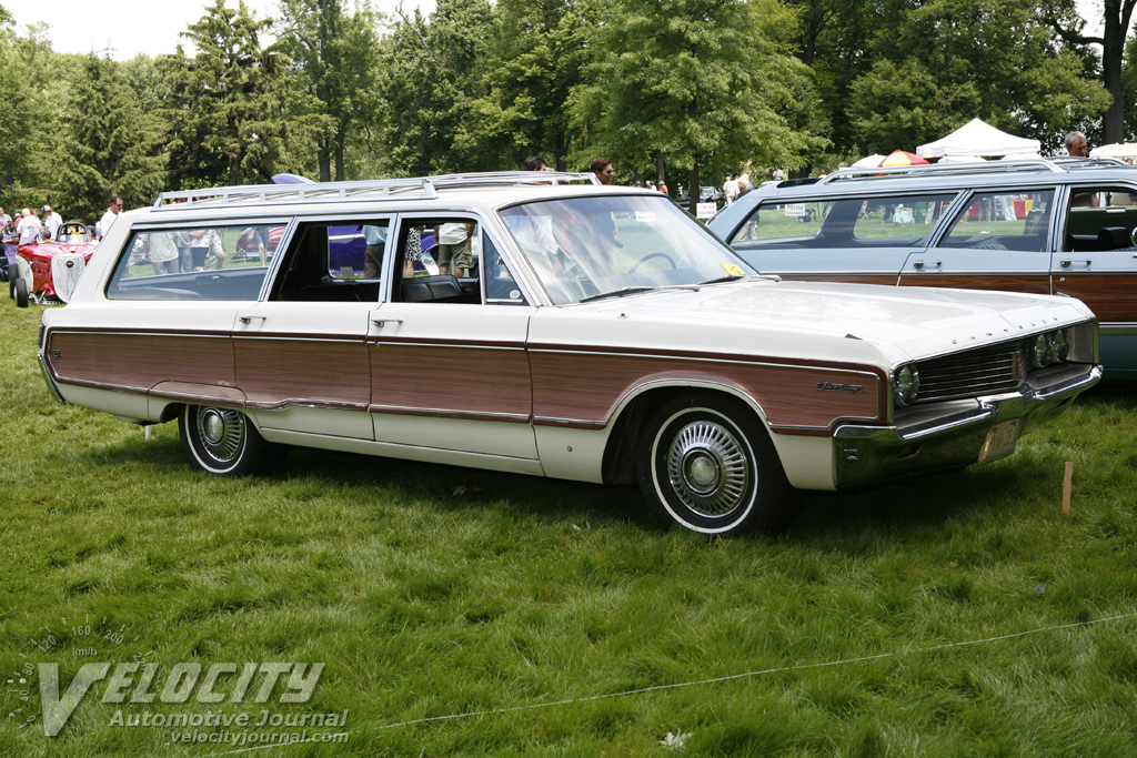 1968 Chrysler Newport Town & Country wagon
