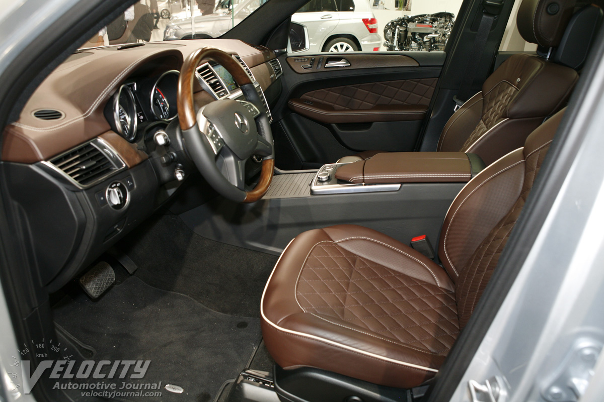 2012 Mercedes-Benz M-Class Interior