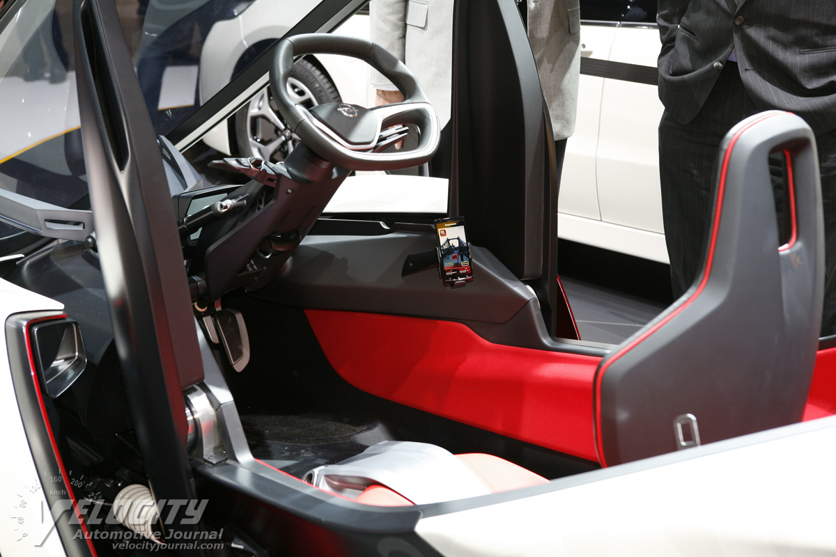 2011 Opel RAKe Interior