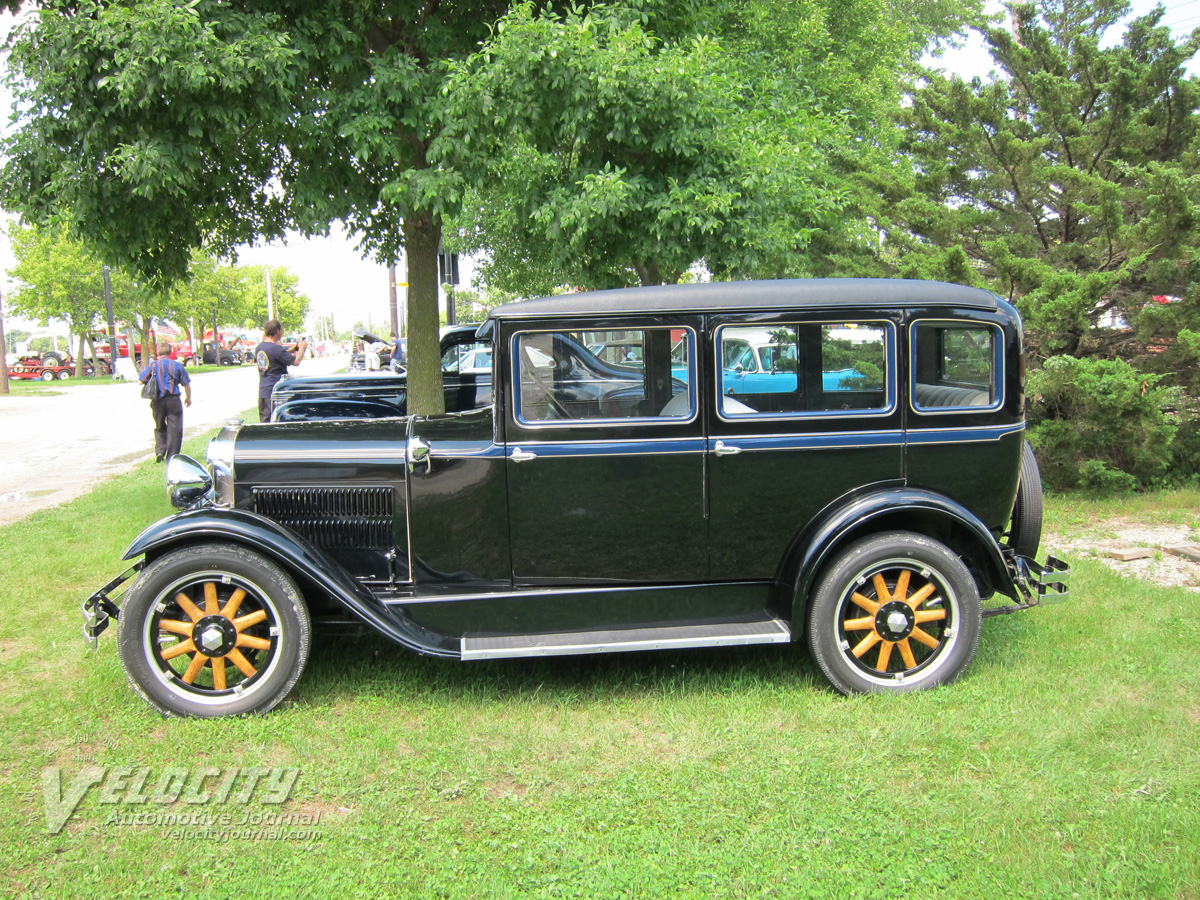 1929 Essex sedan