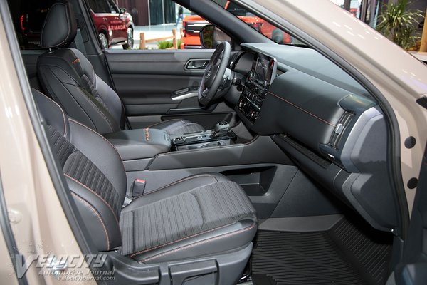 2025 Nissan Pathfinder Rock Creek Interior