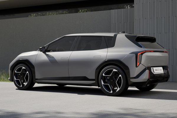 2025 Kia EV4 Hatchback
