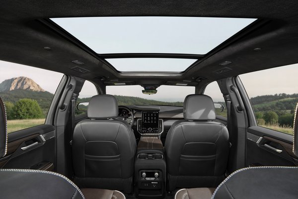 2026 GMC Acadia Denali Ultimate Interior