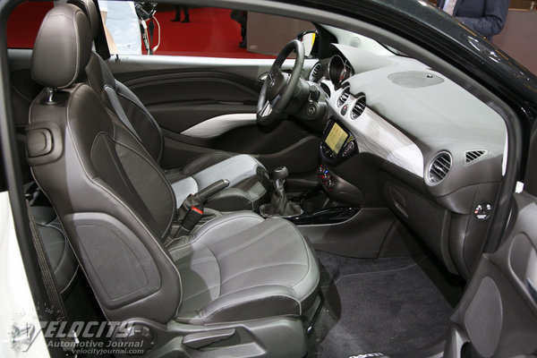 2013 Opel Adam Interior