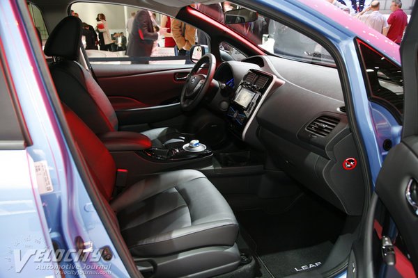 2013 Nissan Leaf Interior (European model)
