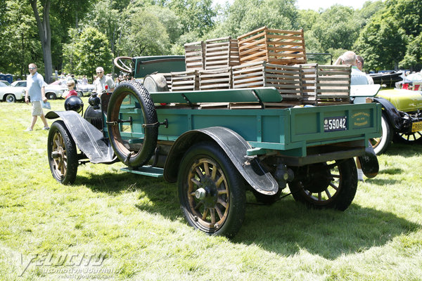 1915 Buick C-4 truck