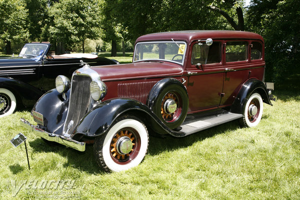 1933 Dodge Series DP 4d Sedan