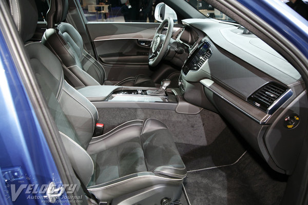 2016 Volvo XC90 R Design Interior
