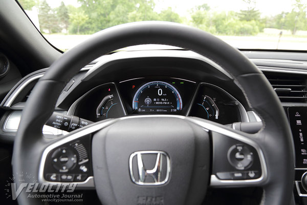 2016 Honda Civic coupe Instrumentation