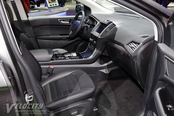 2019 Ford Edge Interior