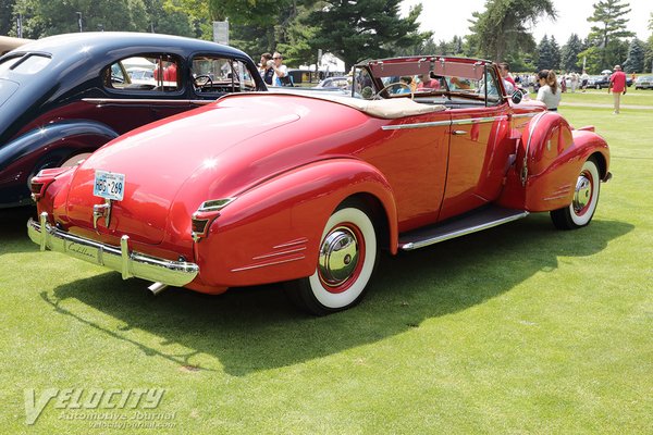 1939 Cadillac Series 90 Convertible Coupe