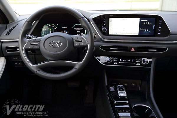 2020 Hyundai Sonata Hybrid Limited Instrumentation