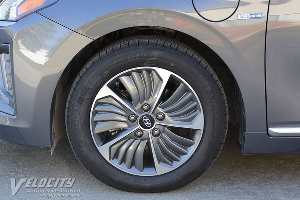 2020 Hyundai Ioniq PHEV Wheel