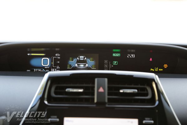 2020 Toyota Prius XLE AWDe Instrumentation