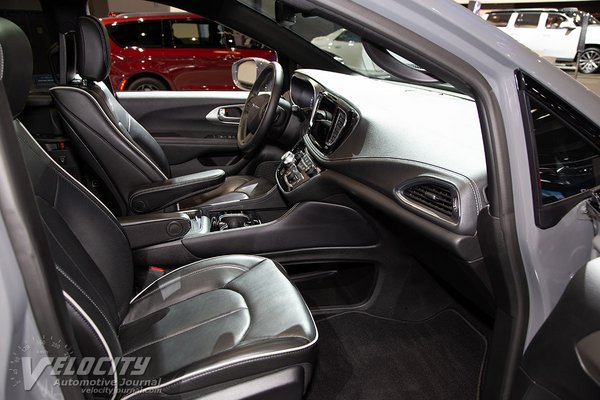 2021 Chrysler Pacifica Interior