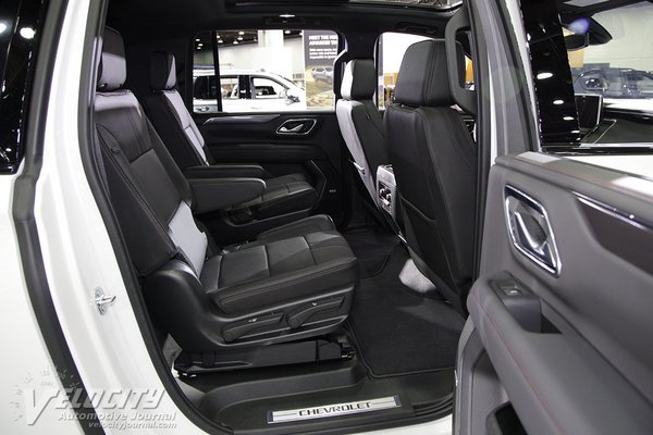 2022 Chevrolet Suburban RST Interior