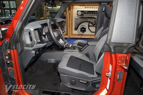 2023 Ford Bronco 4d Interior