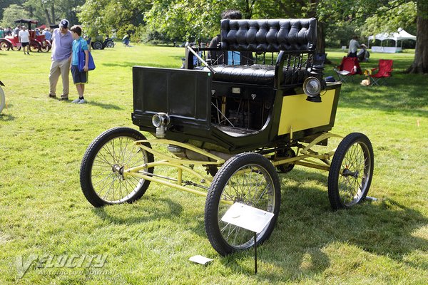 1901 Locomobile Style 2