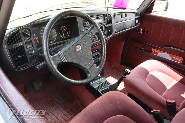 1985 Saab 900 T Interior