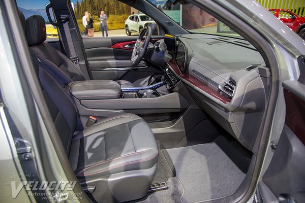 2024 Chevrolet Traverse Interior