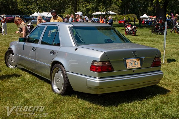 1994 Mercedes-Benz 500 E 4d sedan