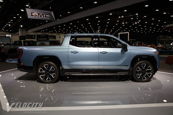 2025 GMC Sierra EV Denali