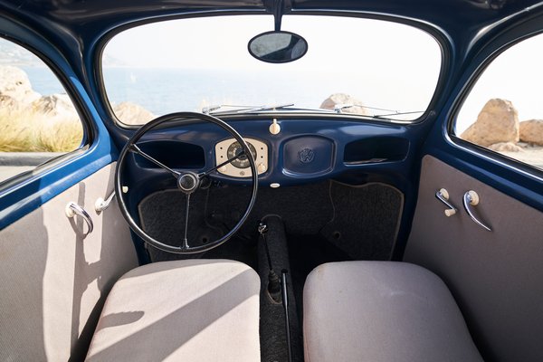 1949 Volkswagen Type 1 (Beetle) sedan Interior