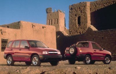 2000 Chevrolet Tracker Models