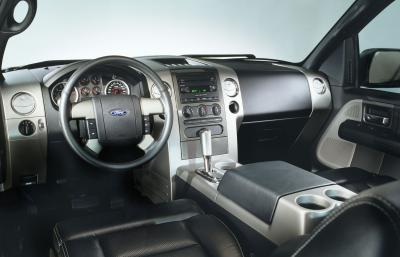 2004 Ford F150 FX4 interior