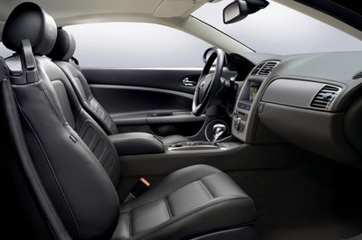 2007 Jaguar XKR Coupe Interior