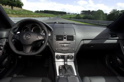 2008 Mercedes-Benz C-Class Instrumentation