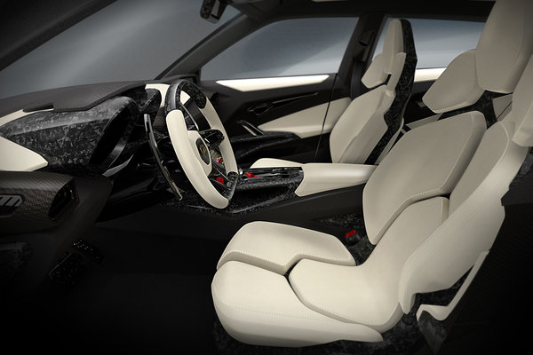 2012 Lamborghini Urus Interior