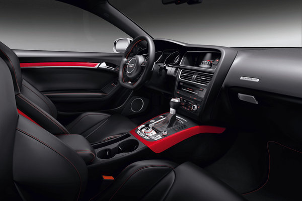 2013 Audi RS5 Interior