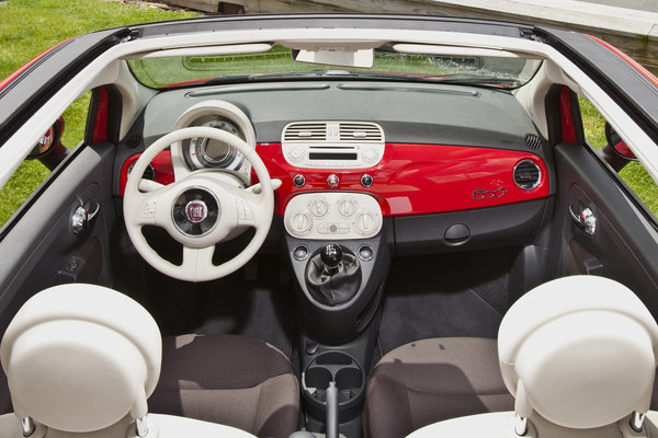 2013 Fiat 500 C Interior