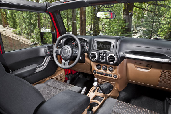 2013 Jeep Wrangler Unlimited Interior