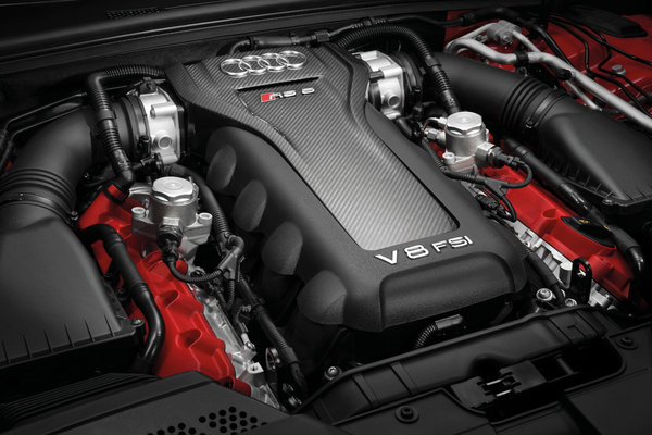 2013 Audi RS 5 Cabriolet Engine