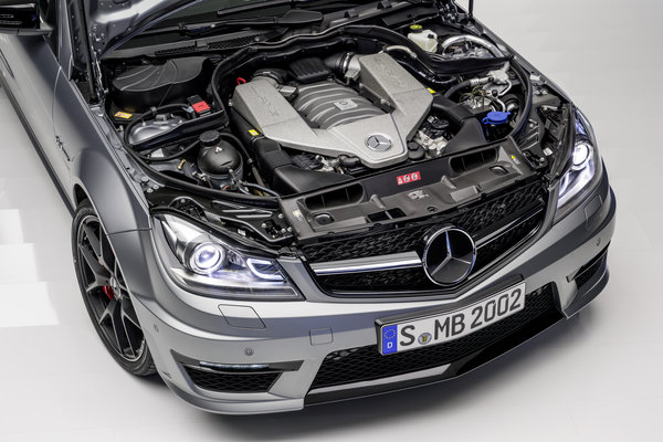 2014 Mercedes-Benz C-Class C63 AMG Edition 507 coupe Engine