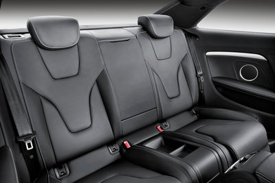 2013 Audi S5 coupe Interior