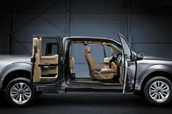2015 Ford F-150 Extended Cab Interior