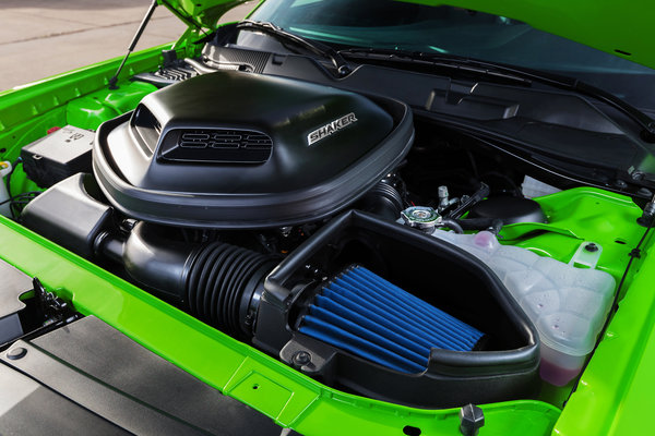 2015 Dodge Challenger R/T Engine