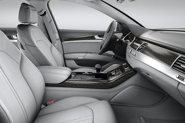 2015 Audi A8 hybrid Interior