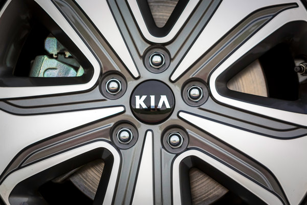 2017 Kia Optima Wheel