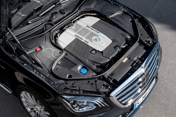 2018 Mercedes-Benz AMG S65 Sedan Engine