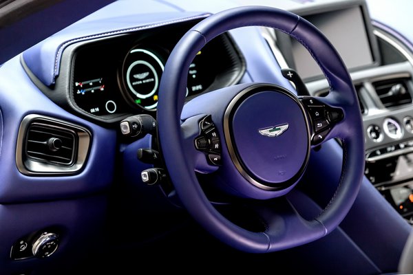 2018 Aston Martin DB11 Instrumentation