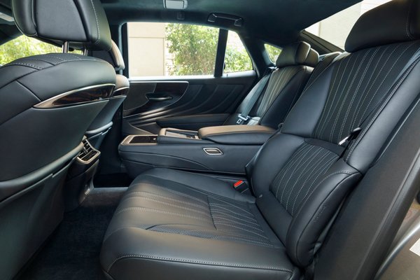 2018 Lexus LS500 Interior