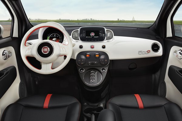 2018 Fiat 500 e Interior