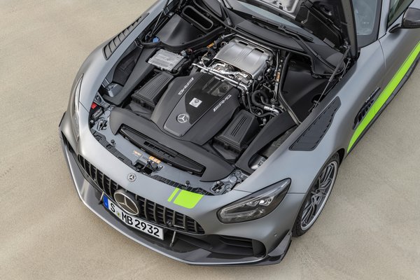 2020 Mercedes-Benz AMG GT R Pro coupe Engine